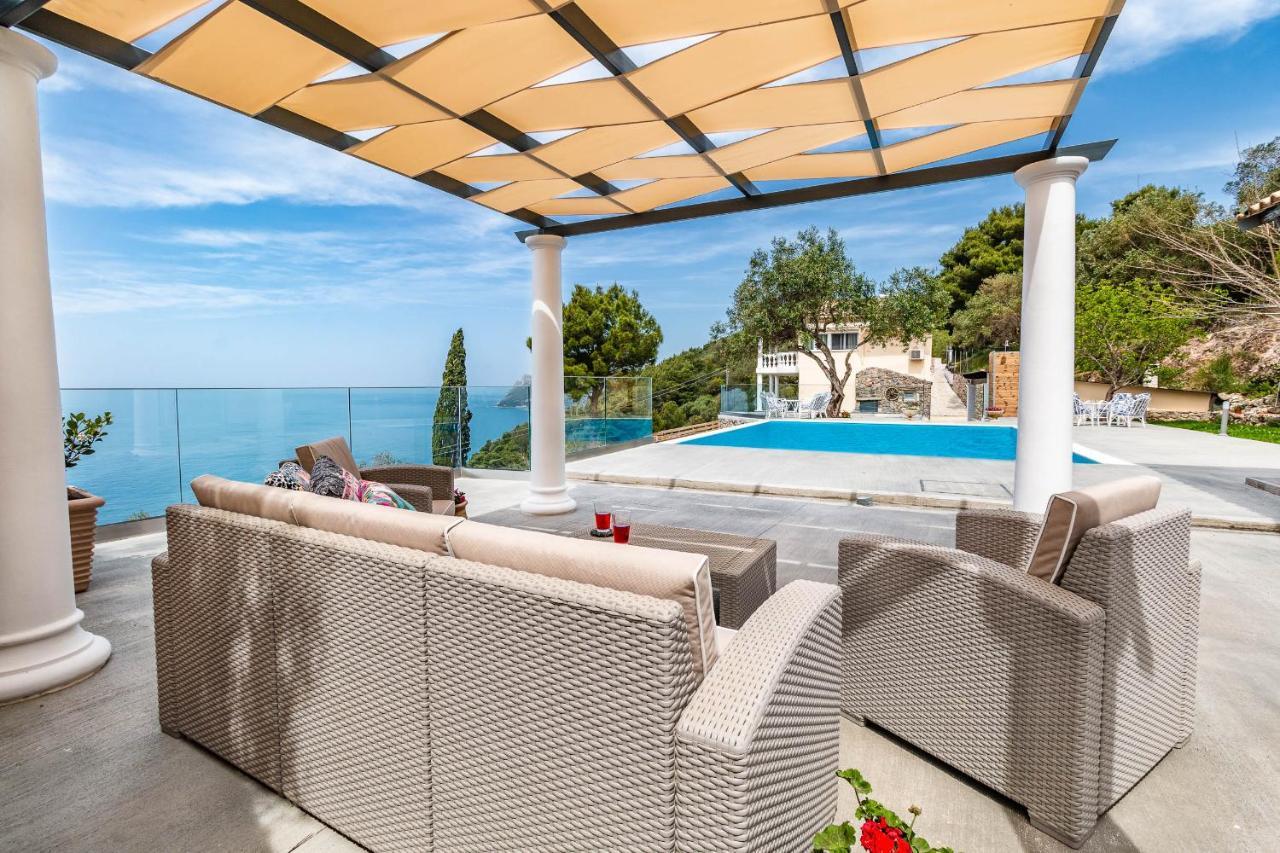 Ocean View - Luxury Villa Nefeli Kontogialos Bagian luar foto