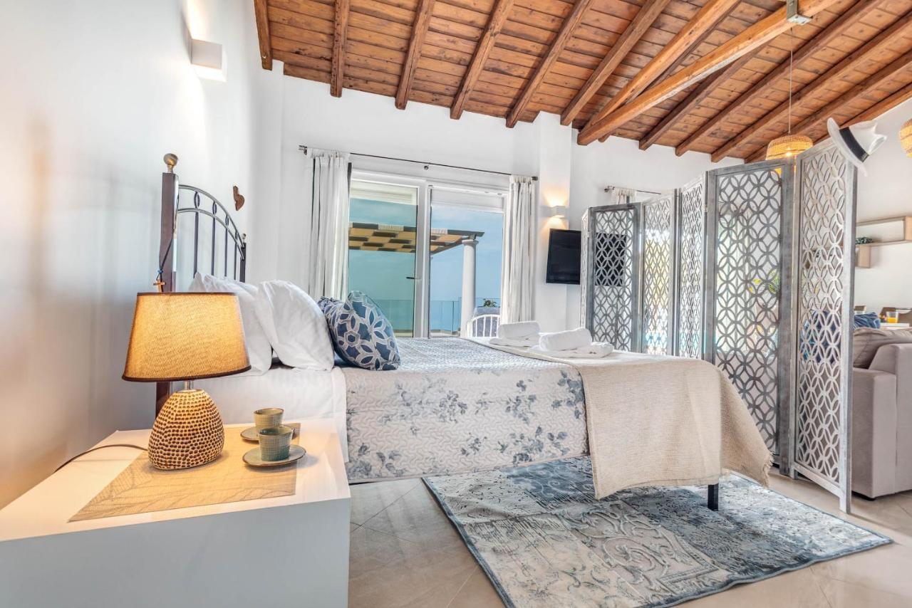 Ocean View - Luxury Villa Nefeli Kontogialos Bagian luar foto