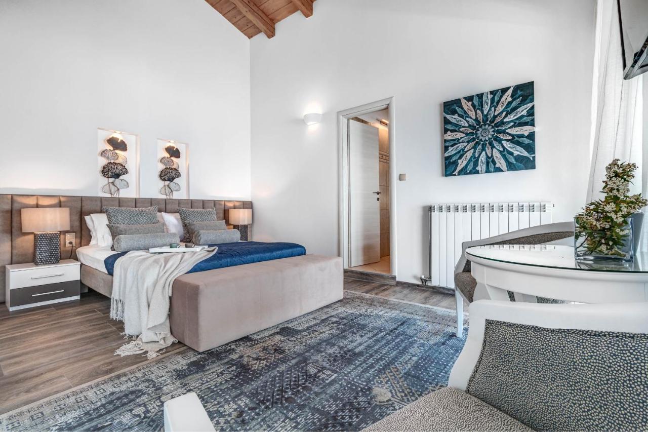 Ocean View - Luxury Villa Nefeli Kontogialos Bagian luar foto
