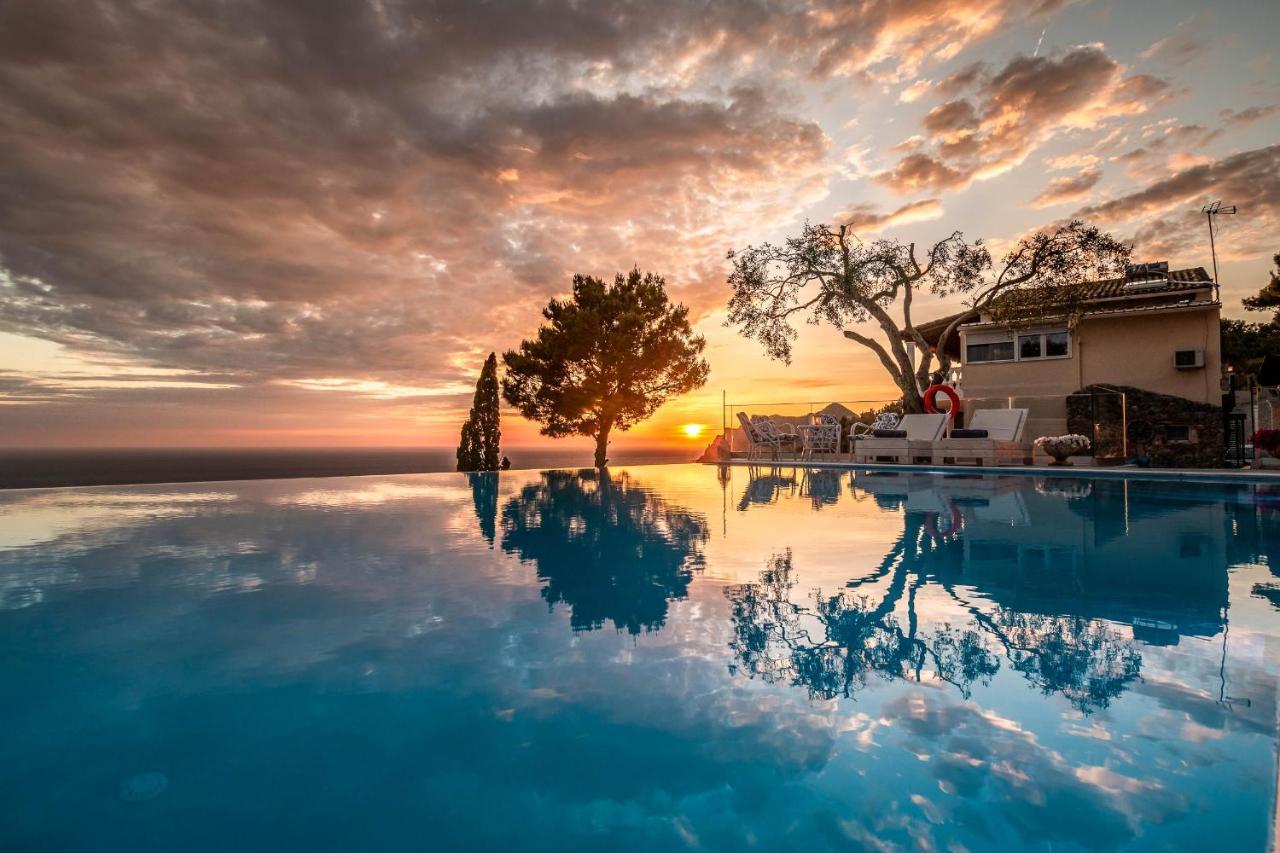 Ocean View - Luxury Villa Nefeli Kontogialos Bagian luar foto